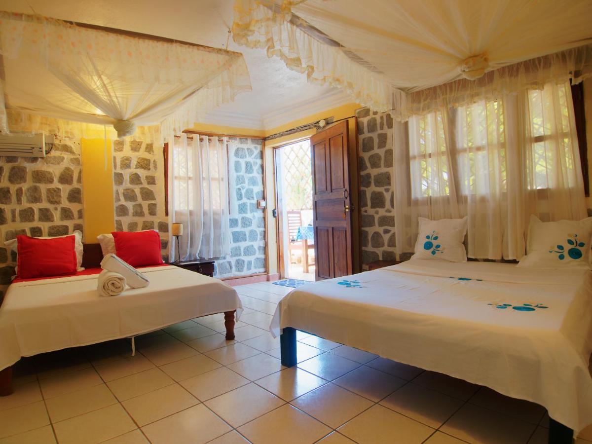 Chambres D'Hotes Beluga Nosy Be Exterior photo